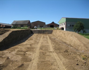 Création d’un silo d’ensilage.